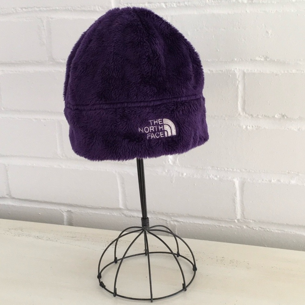 The North Face Kids Fleece Hat in Deep Purple